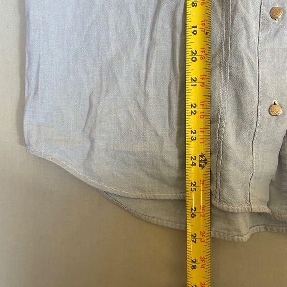 Light Blue Long Sleeved Shirt with Embroidery Design - No Tag Vintage - Picture 7 of 8